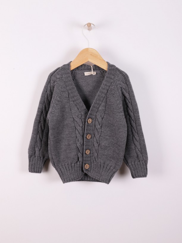 V-neck cardigan V-neck cardigan