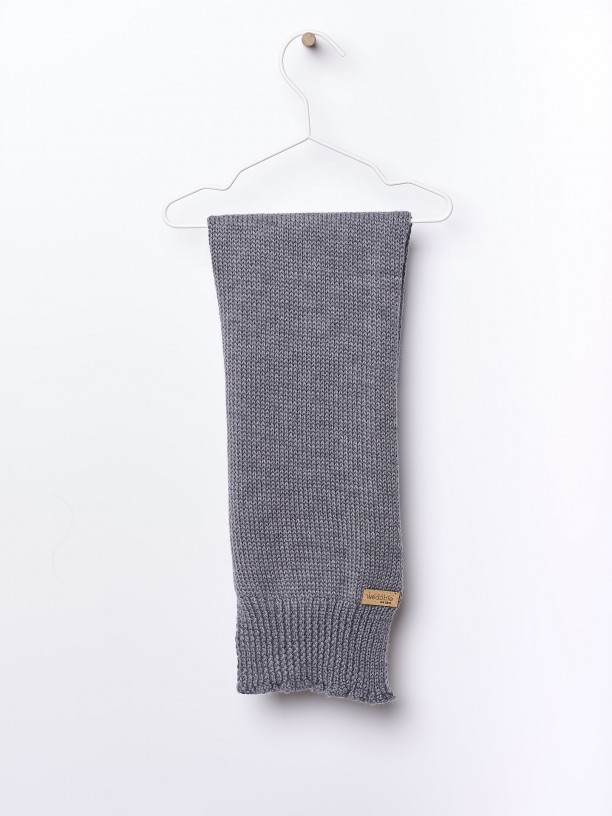 Knitted wool scarf