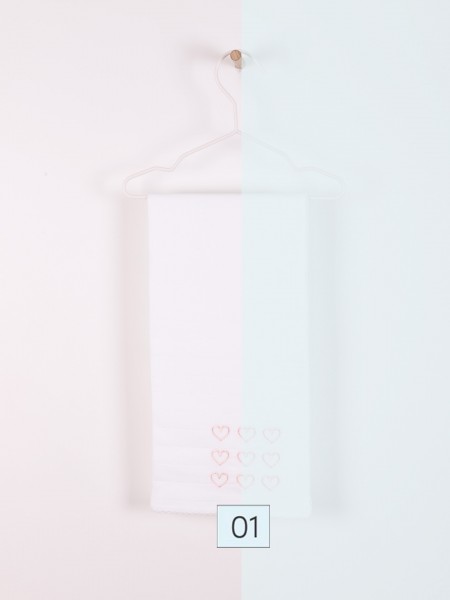 Little hearts swaddle