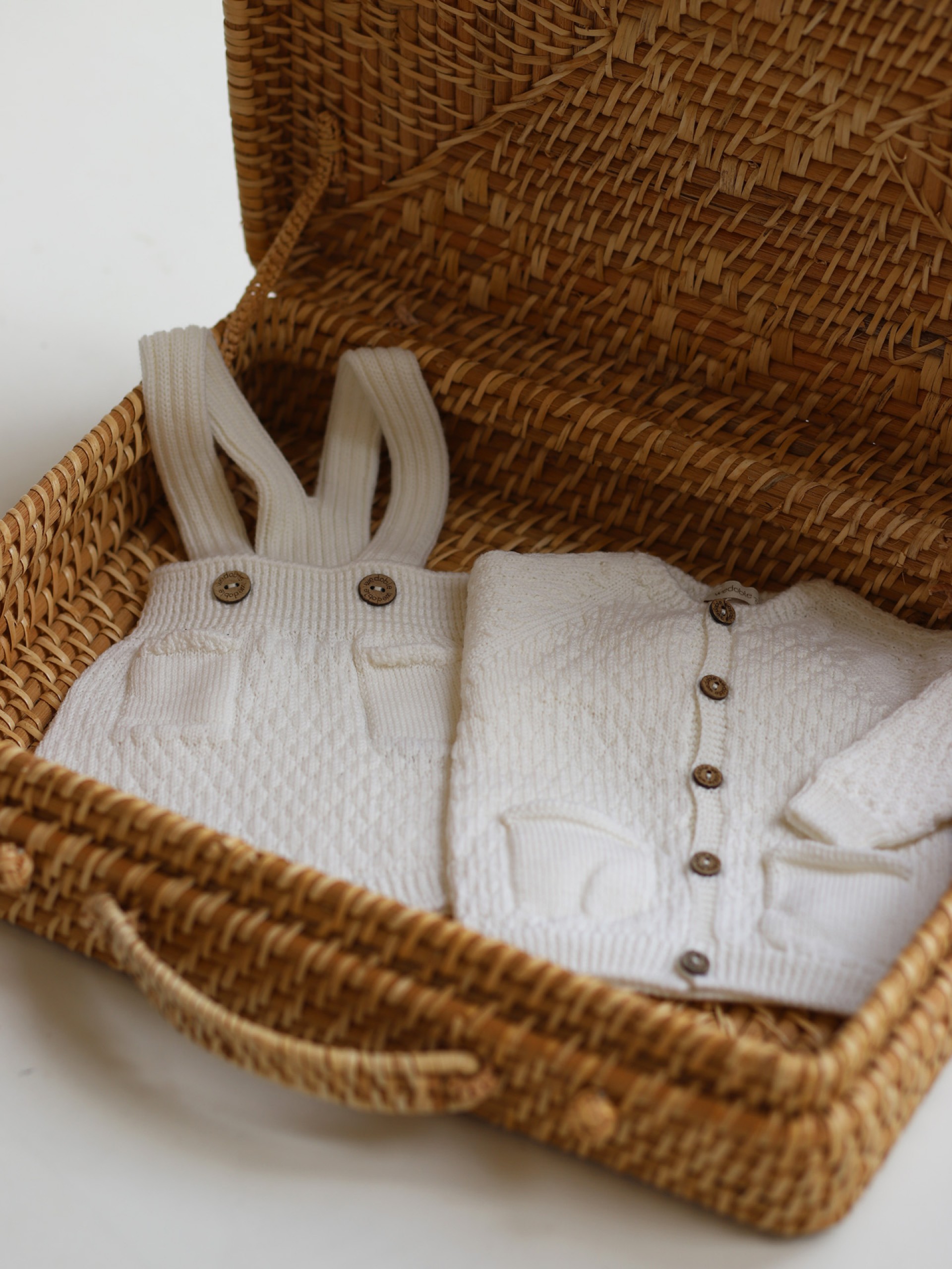 Knitted wool cardigan