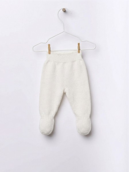 Cal�as com p� tricotadas