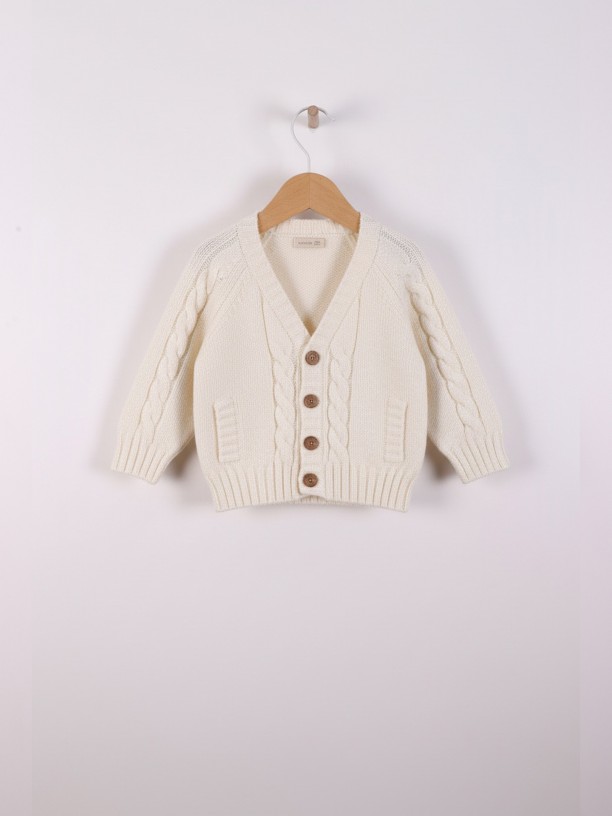 Casaco com decote em V