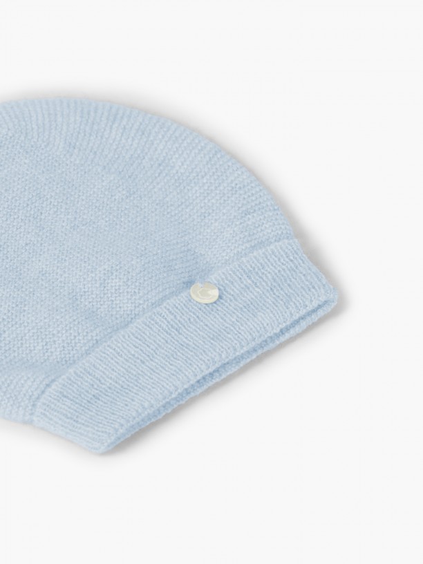 Knitted cashmere beanie Knitted cashmere beanie