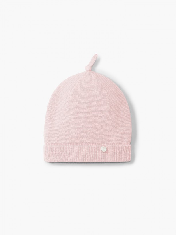 Knitted cashmere beanie Knitted cashmere beanie