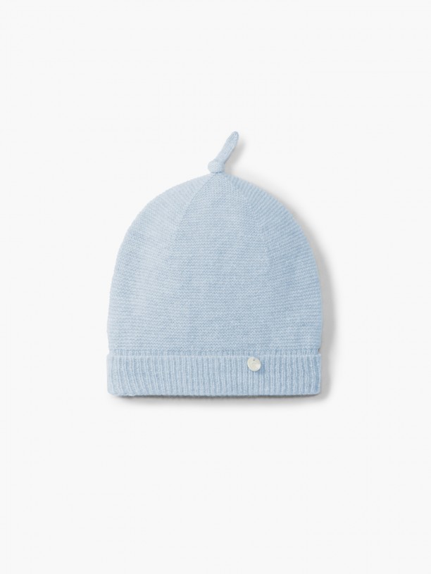 Knitted cashmere beanie Knitted cashmere beanie