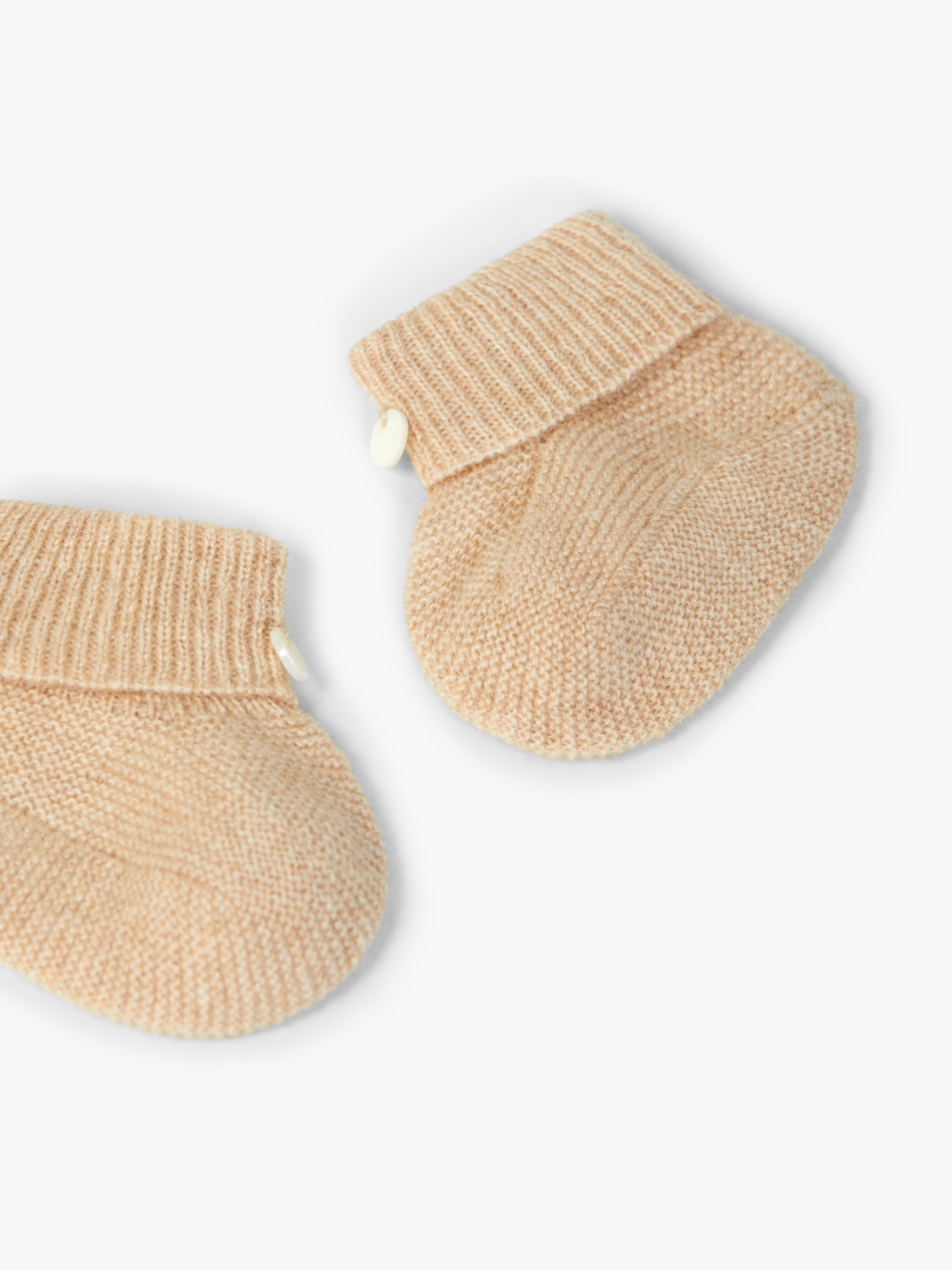 Knitted cashmere booties