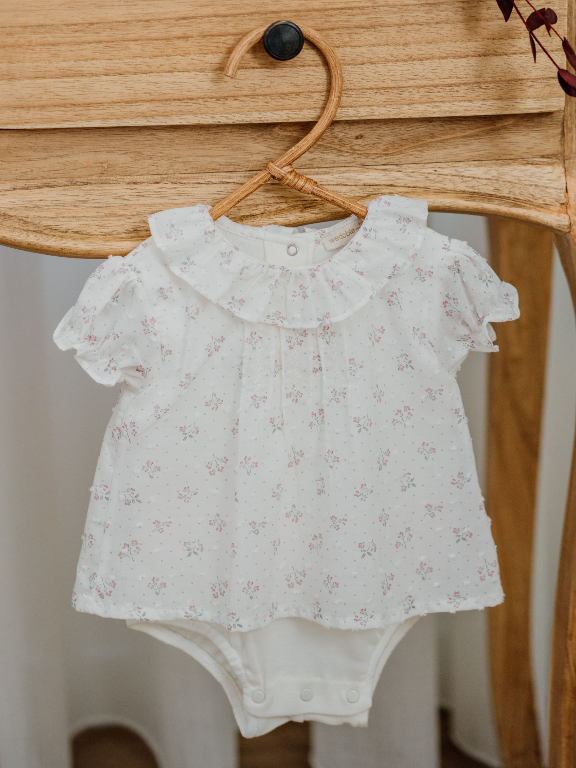 Integrated blouse