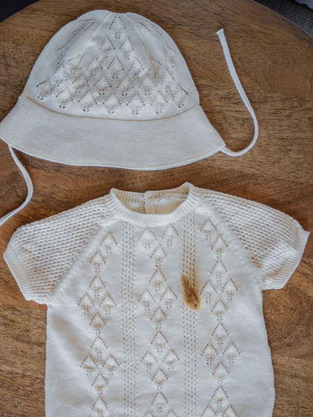 Short-sleeved sweater Short-sleeved sweater