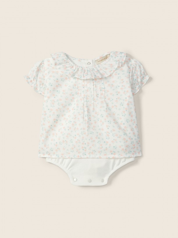 Blusa com body integrado Blusa com body integrado