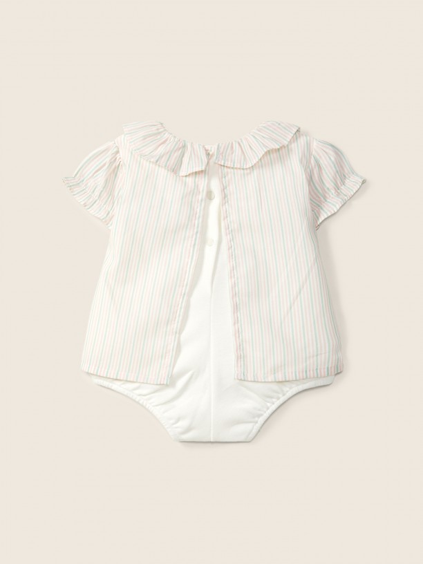 Blusa com body integrado Blusa com body integrado