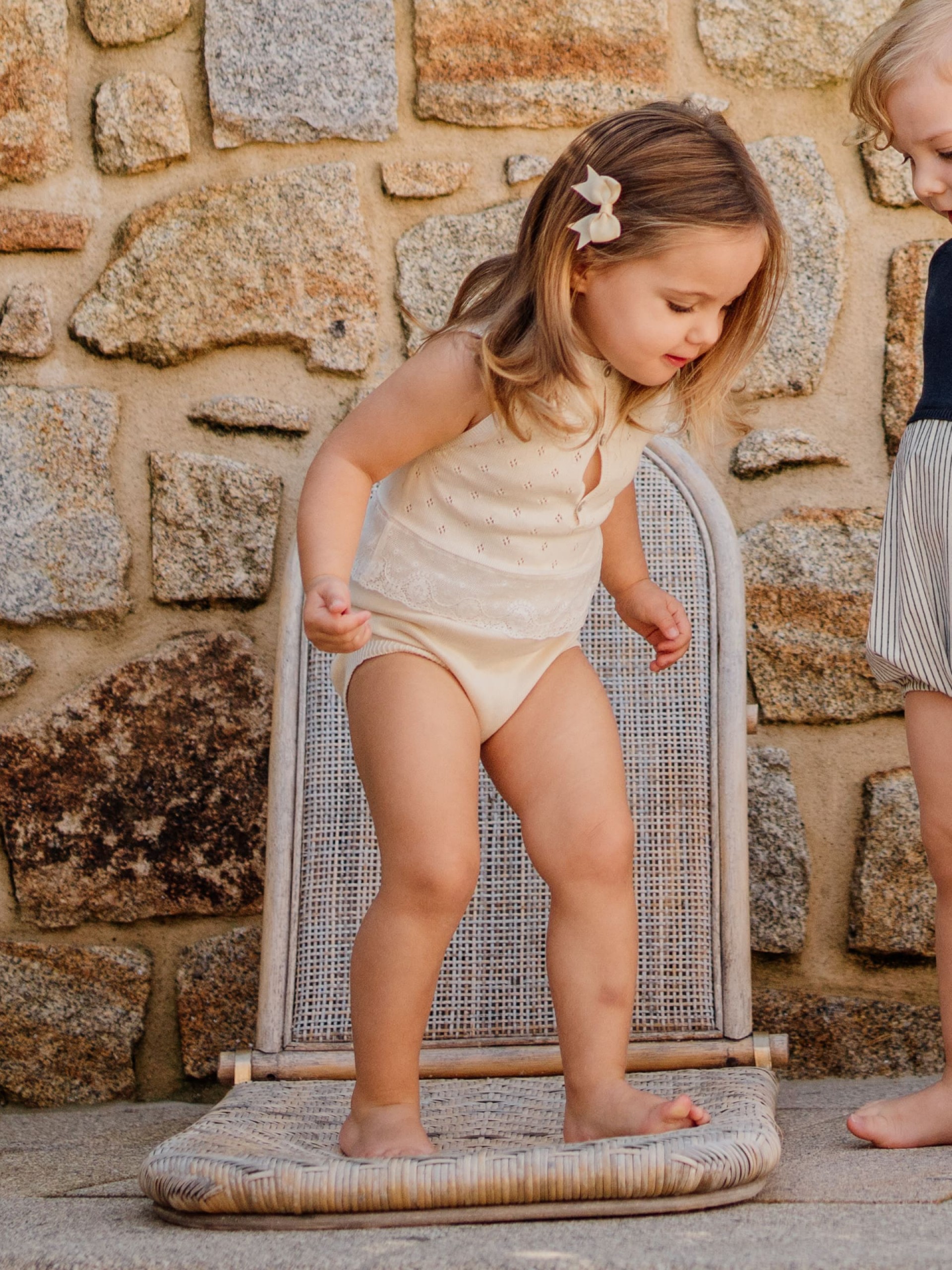 Shortie with lace