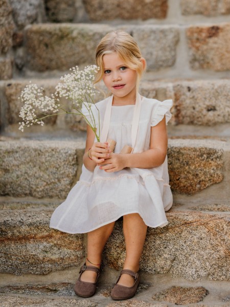 Dress with linen