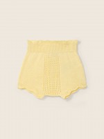 19 Soft yellow