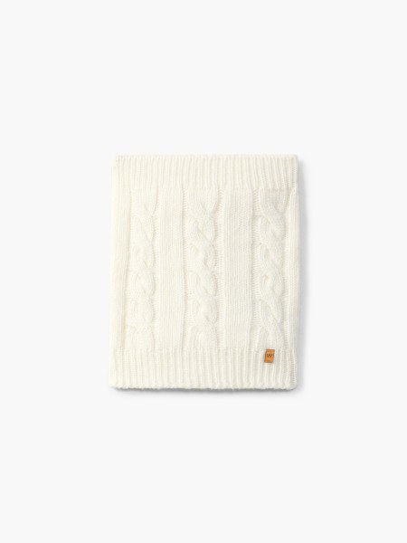 Knitted wool snood
