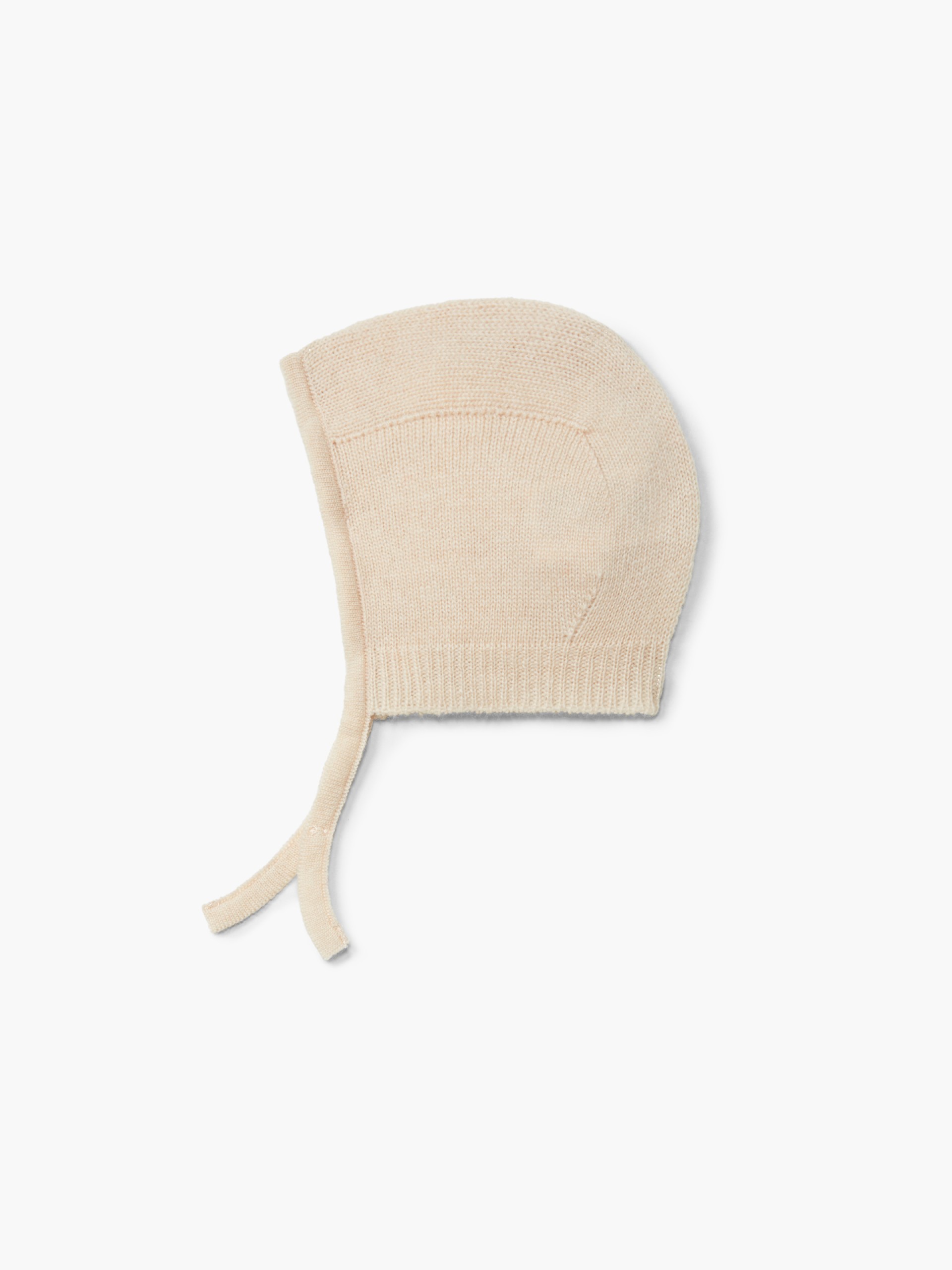 Knitted bonnet