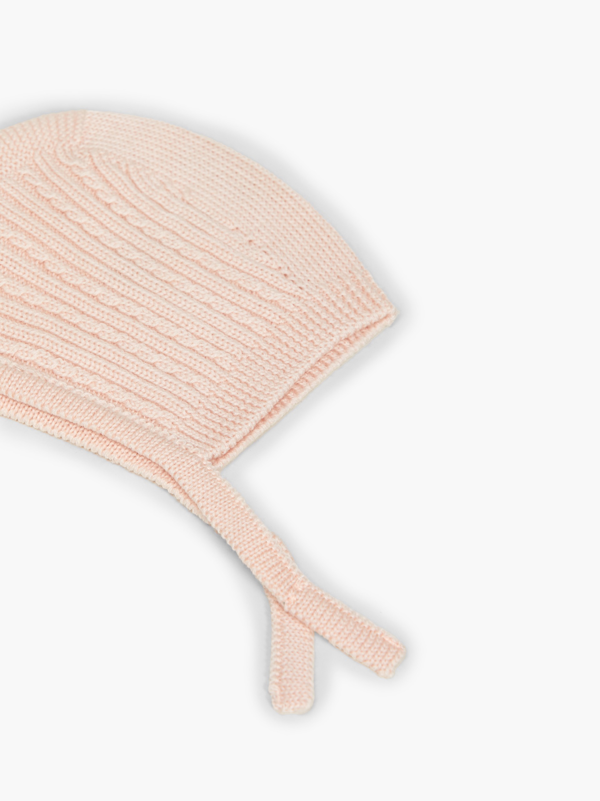 Knitted wool bonnet