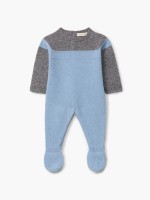 01 Soft blue