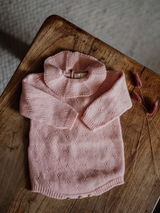 Knitted wool shortie