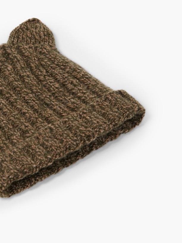 Knitted wool beanie Knitted wool beanie