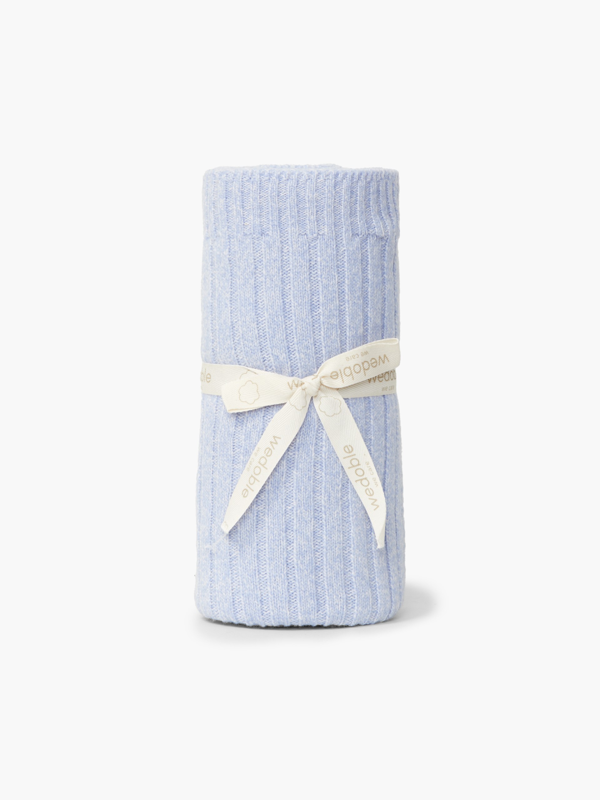 Knitted wool blanket