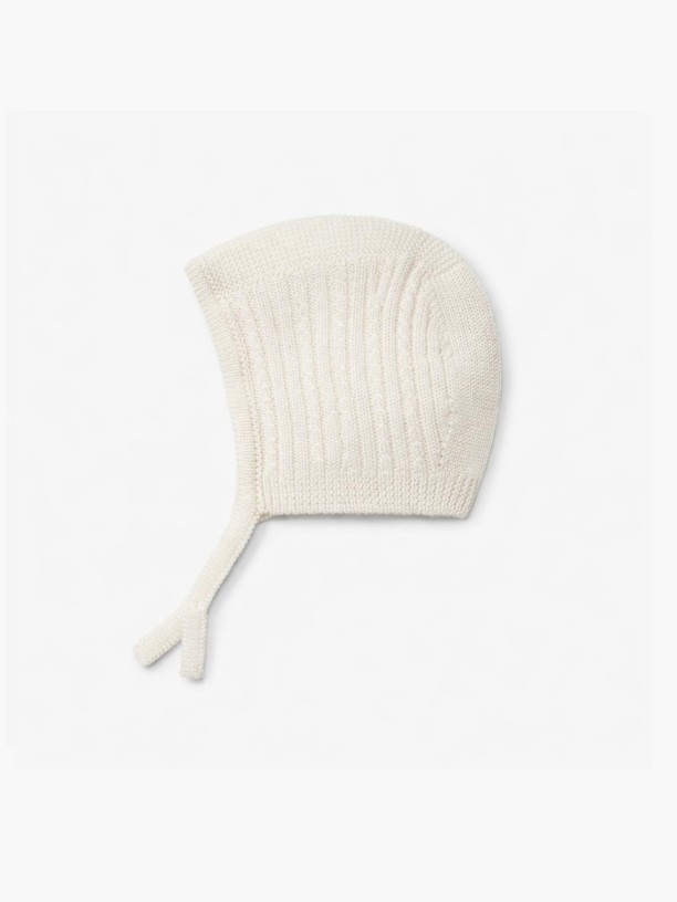 Knitted wool bonnet Knitted wool bonnet