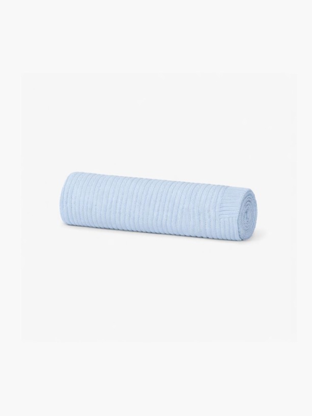 Knitted wool blanket Knitted wool blanket