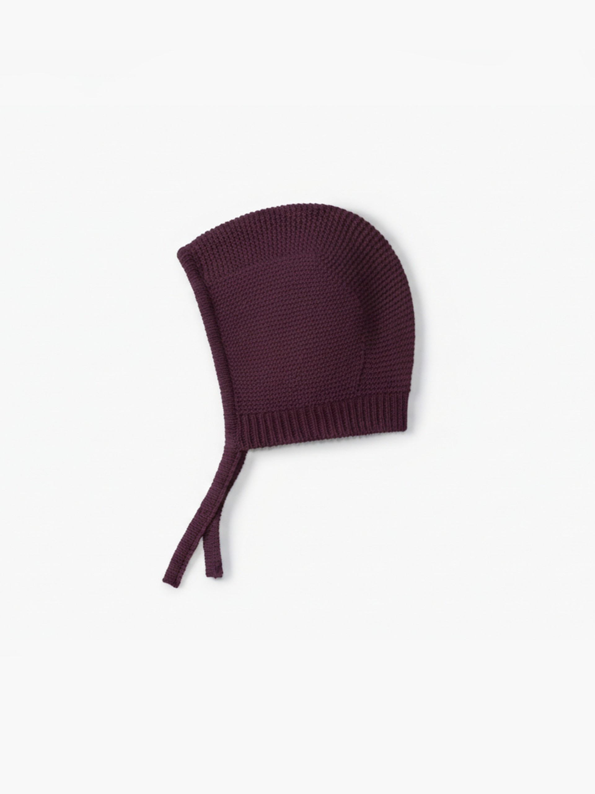 Knitted wool bonnet
