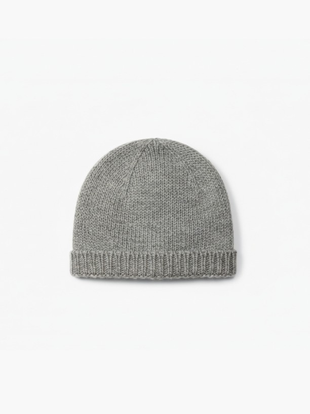 Knitted wool beanie Knitted wool beanie
