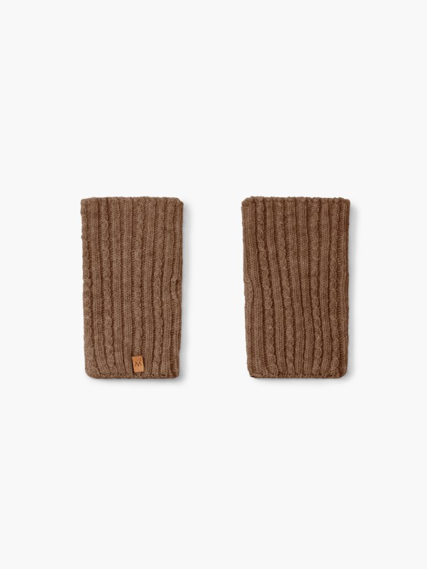 Knitted wool gloves Knitted wool gloves