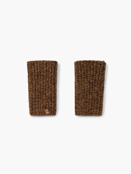 Knitted wool gloves