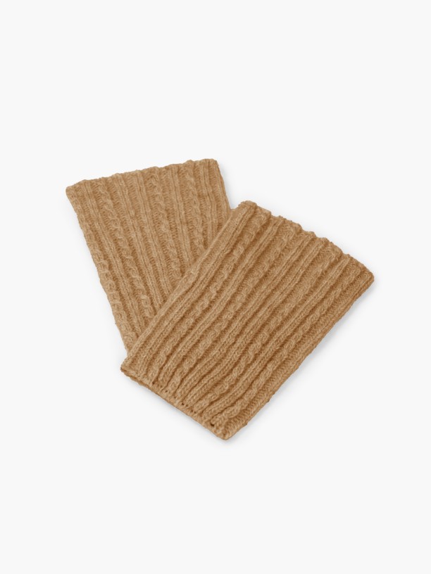 Knitted wool gloves Knitted wool gloves