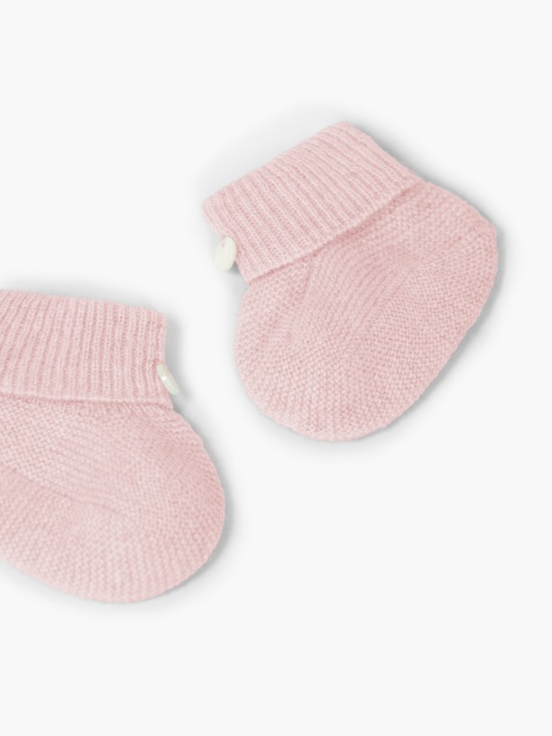 Knitted cashmere booties Knitted cashmere booties