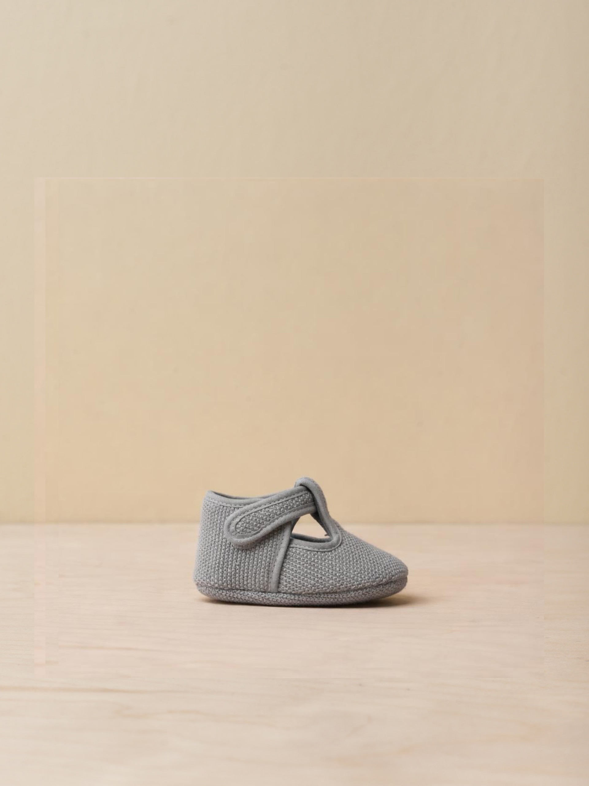 Canvas baby shoes